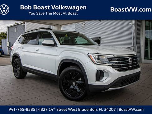 New 2026 Volkswagen Atlas SE FWD image 1