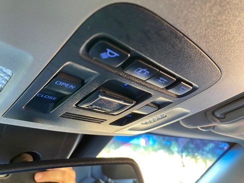 Used 2019 Toyota Camry SE w/ Audio Package FWD image 69