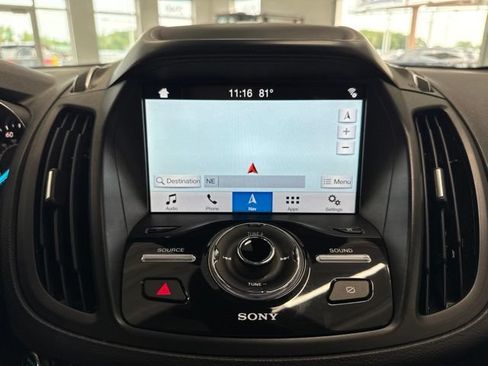 Used 2019 Ford Escape Titanium AWD/4WD image 3