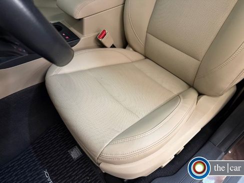 Used 2019 Subaru Outback 2.5i Limited w/ Popular Package #2 image 13