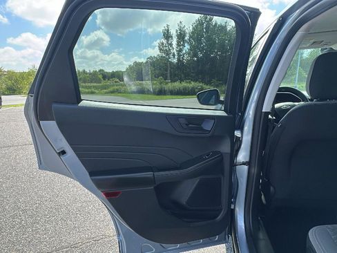 Used 2022 Ford Escape SE w/ Convenience Package image 22