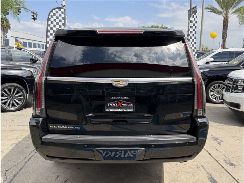 Used 2016 Cadillac Escalade ESV Luxury AWD/4WD image 5