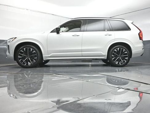 Certified 2026 Volvo XC90 B6 Ultra w/ Protection Package Premier AWD/4WD image 37