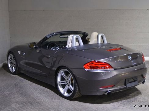 Used 2010 BMW Z4 sDrive35i image 27