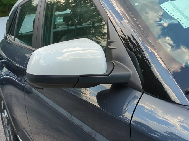 Certified 2024 Hyundai Venue Limited FWD image 12
