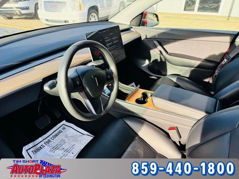 Used 2021 Tesla Model Y Long Range image 3