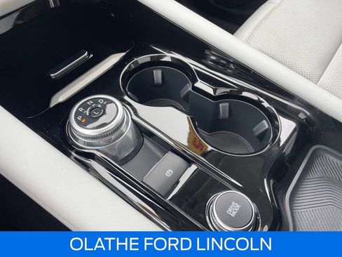 Used 2025 Ford Explorer Platinum w/ LUX Leather Package image 12