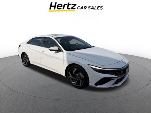 Used 2025 Hyundai Elantra Limited image 1