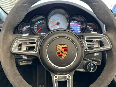 Used 2018 Porsche 911 Targa 4 GTS image 29
