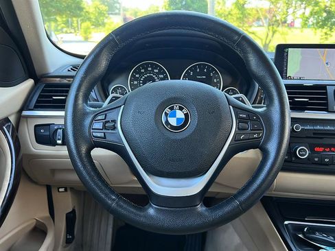 Used 2014 BMW 328i xDrive Wagon AWD/4WD image 12
