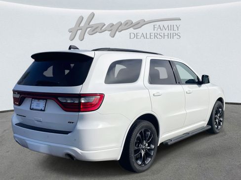 Used 2024 Dodge Durango GT image 3
