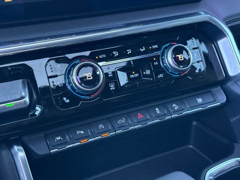 Used 2024 GMC Sierra 1500 Denali image 21