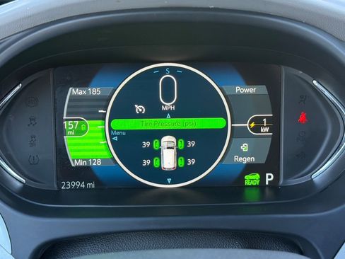 Used 2019 Chevrolet Bolt Premier w/ Infotainment Package image 40