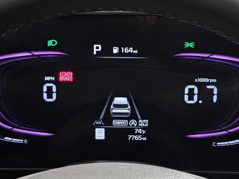 Used 2025 Kia Sportage EX image 11