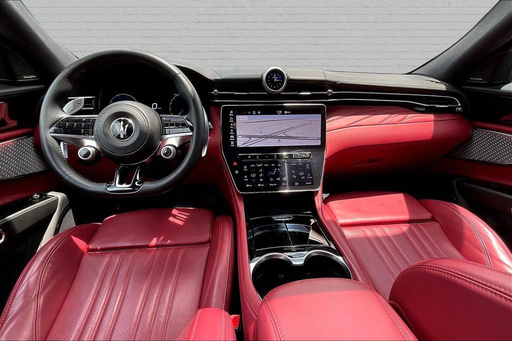 Used 2023 Maserati Grecale Modena AWD/4WD image 7