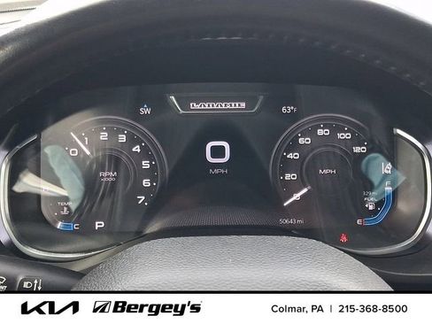 Used 2023 RAM 1500 Laramie AWD/4WD image 21