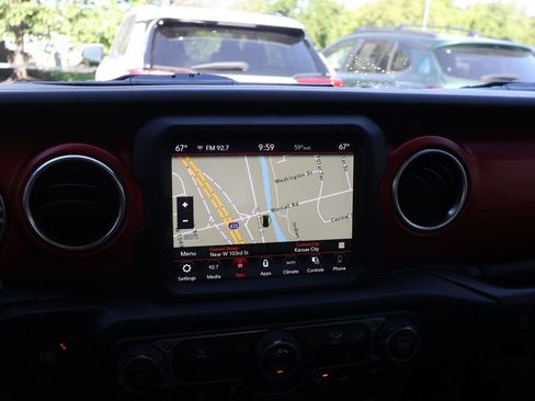 Used 2021 Jeep Wrangler Unlimited Rubicon AWD/4WD image 21