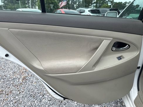 Used 2011 Toyota Camry LE w/ LE Extra-Value Pkg FWD image 11