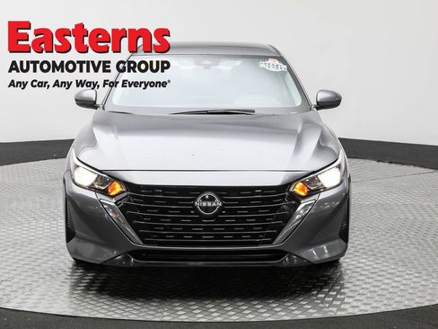 Used 2024 Nissan Sentra SV image 2