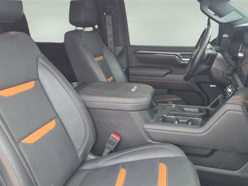 Used 2025 GMC Sierra 2500 AT4 w/ Technology Package image 15
