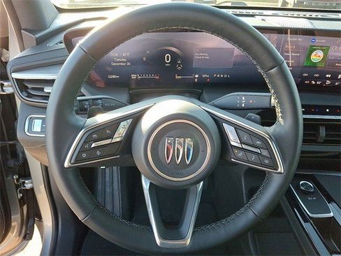 Certified 2025 Buick Enclave Preferred image 15