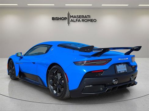 Used 2022 Maserati MC20 Coupe image 9