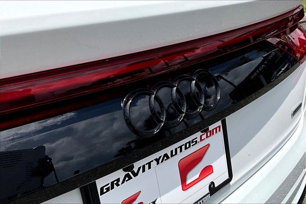 Used 2020 Audi Q8 Premium Plus w/ Premium Plus Package AWD/4WD image 24