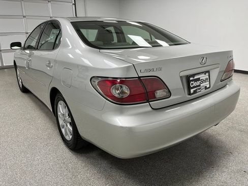 Used 2003 Lexus ES 330 FWD image 8