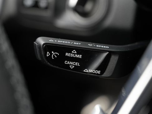 Used 2020 Porsche Cayenne image 52