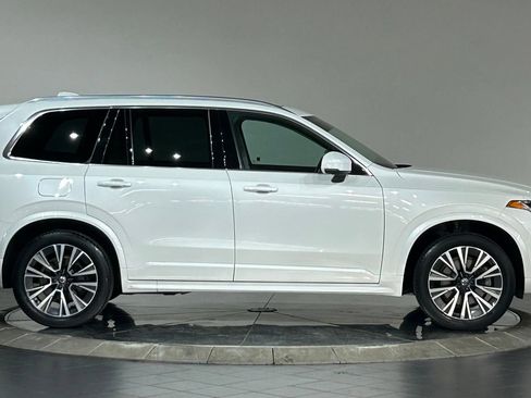Used 2020 Volvo XC90 T5 Momentum w/ Protection Package Premier AWD/4WD image 11