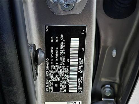 Used 2023 Lexus GX 460 Premium AWD/4WD image 25