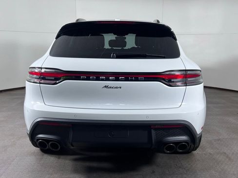 Certified 2026 Porsche Macan AWD/4WD image 6
