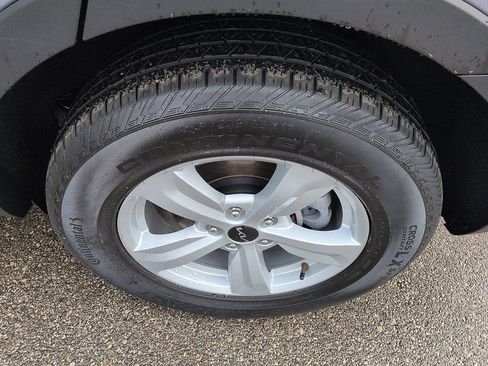 Used 2023 Kia Sorento LX image 10