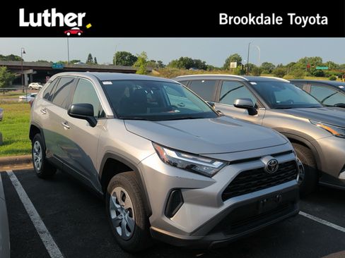 Certified 2025 Toyota RAV4 LE AWD/4WD image 1