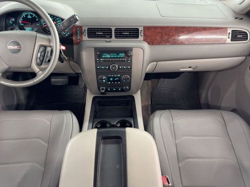 Used 2013 GMC Yukon XL SLT image 28