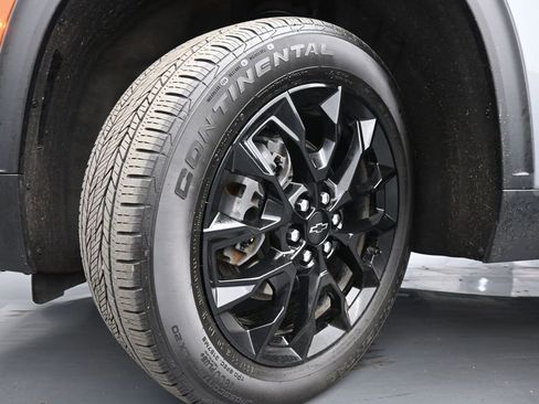 Used 2024 Chevrolet Traverse LT w/ Midnight/Sport Edition FWD image 43