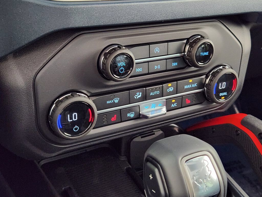 New 2026 Ford Bronco Heritage Edition AWD/4WD image 24