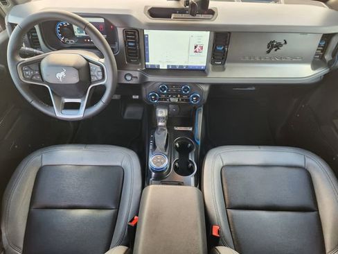 Used 2024 Ford Bronco Black Diamond image 25