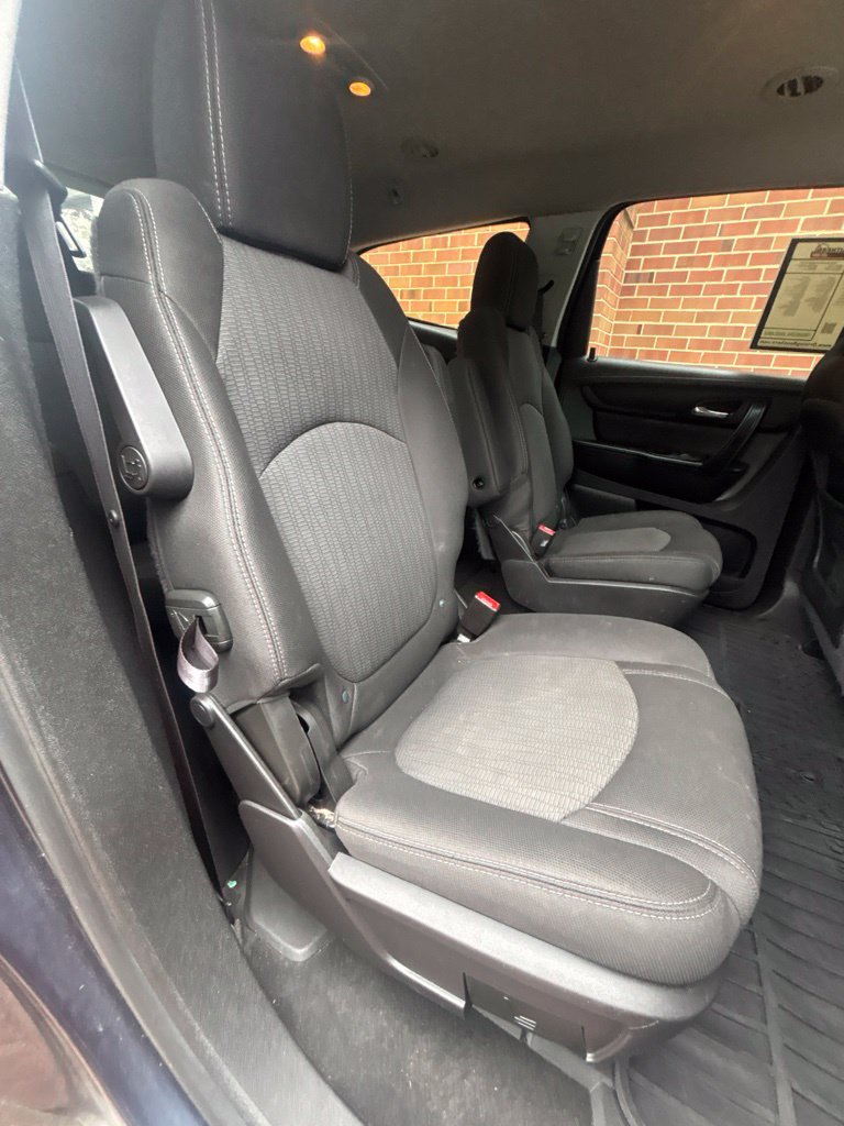 Used 2015 Chevrolet Traverse LT w/ Style and Technology Package AWD/4WD image 22