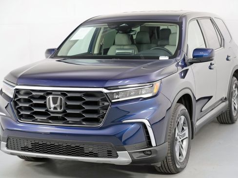 Used 2025 Honda Pilot EX-L image 46