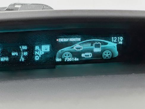 Used 2014 Toyota Prius Three w/ Preferred Accessory Package FWD image 18