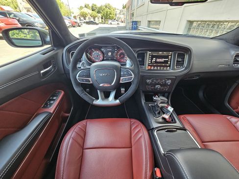 Used 2022 Dodge Charger SRT Hellcat RWD image 4