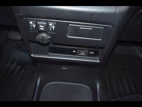Used 2018 Toyota Sienna Limited Premium w/ Preferred Accessory Package FWD image 13