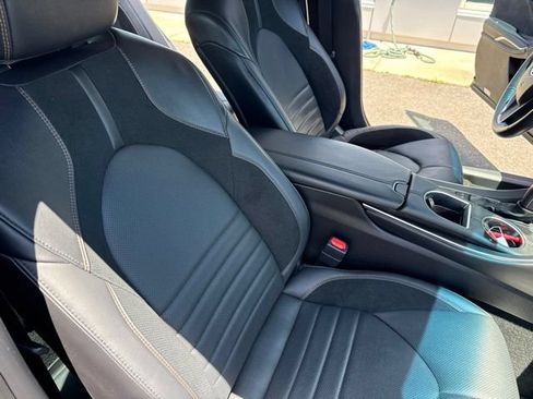 Used 2022 Toyota Avalon Touring FWD image 28