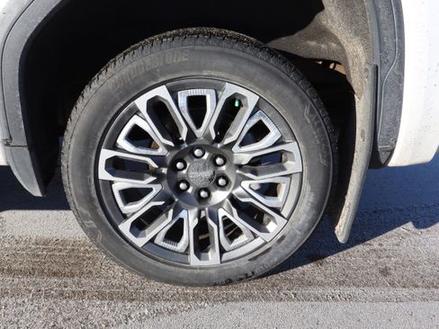 Certified 2025 GMC Sierra 1500 Denali Ultimate image 22