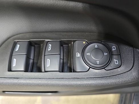 Used 2023 Chevrolet Equinox LT AWD/4WD image 31