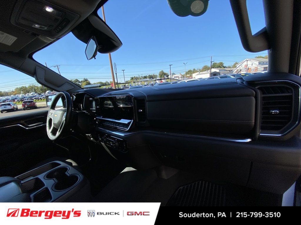Certified 2023 Chevrolet Silverado 1500 LT AWD/4WD image 33
