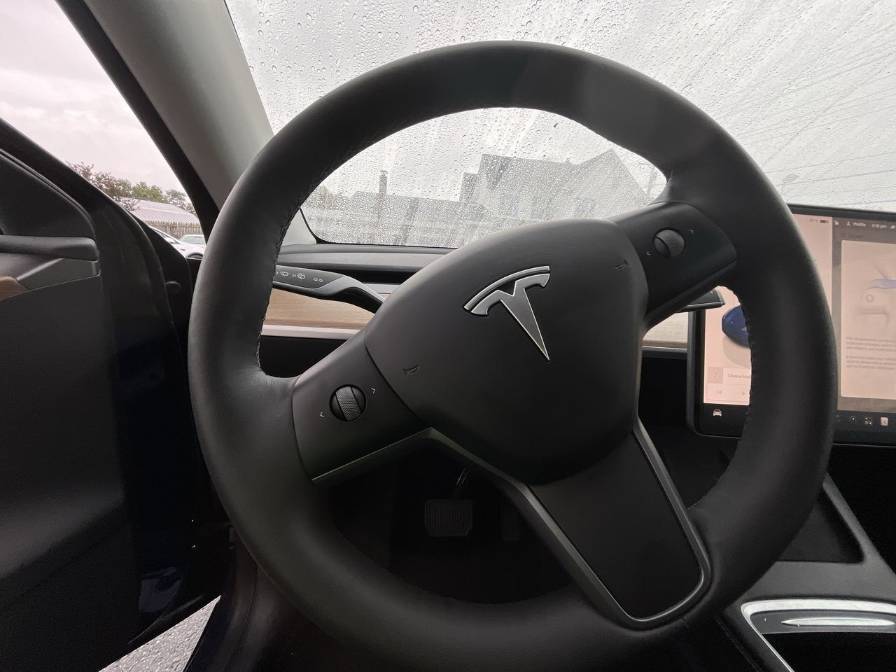 Used 2023 Tesla Model Y Long Range AWD/4WD image 5