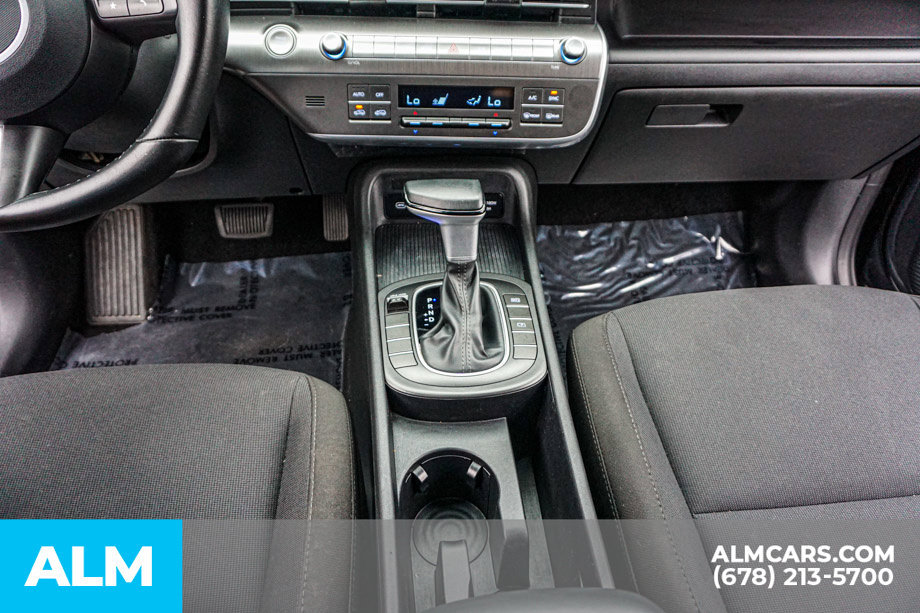 Used 2025 Hyundai Kona SEL FWD image 39