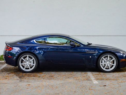 Used 2008 Aston Martin V8 Vantage Coupe image 17